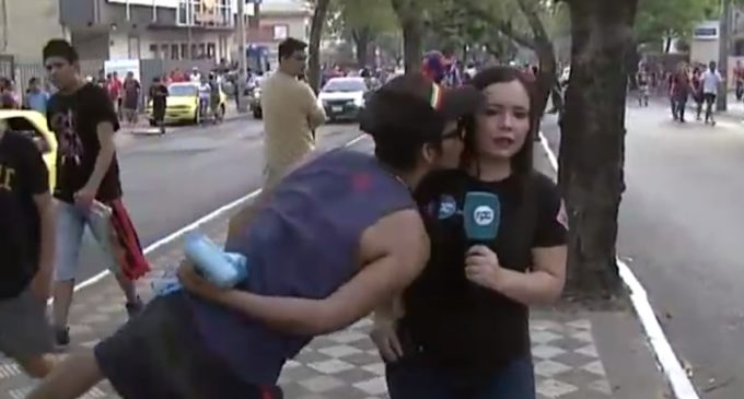 Periodista acosada por hinchas: “Me sentí invadida en mi privacidad”