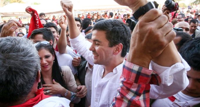 A 4 meses de las internas, sondeo deja como favorito a Santi Peña