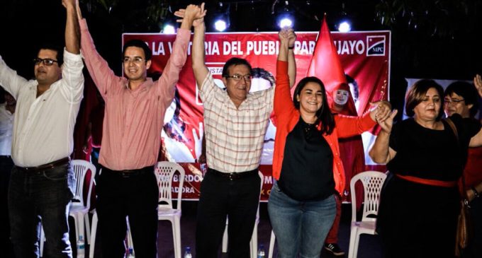 Modelo cartista endeuda y empobrece