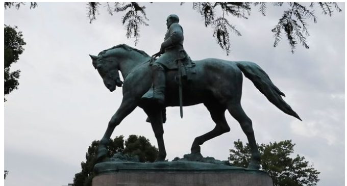 EE.UU.: Quién fue el polémico general Robert Lee, cuya estatua siempre está en marchas de supremacistas blancos