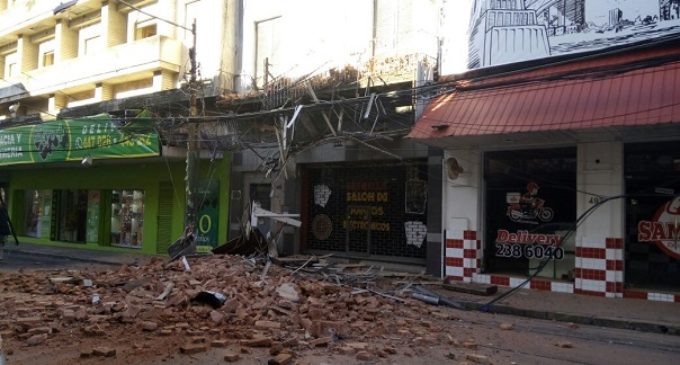 Derrumbe de antigua casa en centro capitalino se debió a termitas