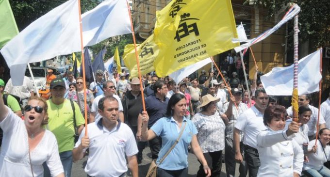 Docentes esperarán “hasta último momento” llamado de MEC para descartar huelga