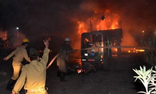 Pakistán: una explosión dejó al menos 15 muertos