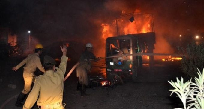 Pakistán: una explosión dejó al menos 15 muertos