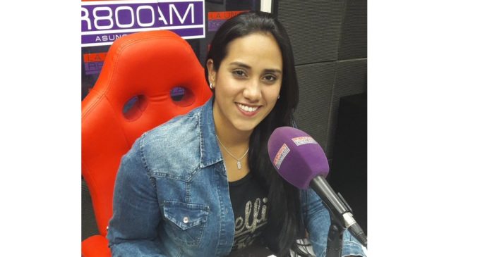 Movimiento de Alfredo Jaeggli apuesta por joven candidata a diputada