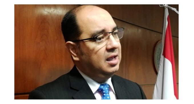 La terna para Fiscalía es idónea, pero faltó transparencia en proceso de selección, dice abogado