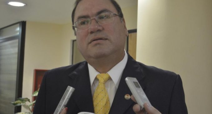 “Hoy el Gobernador de Guairá es Oscar Chávez”