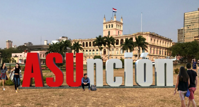 Colocan conjunto escultórico en la Costanera