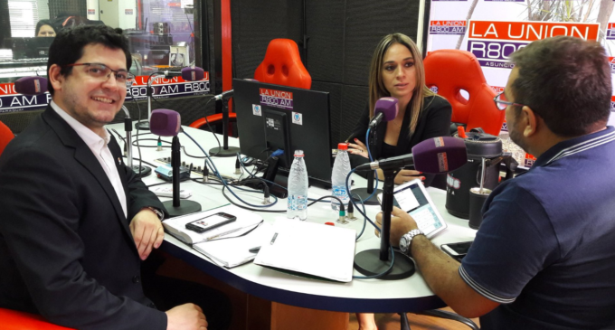 Debate entre candidatos cartistas y de la disidencia