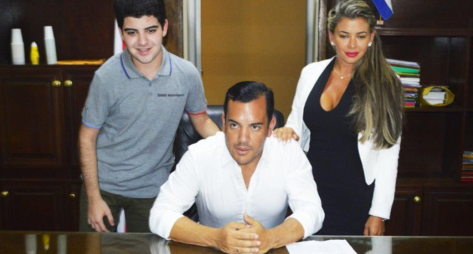 Gobernador, hasta octubre