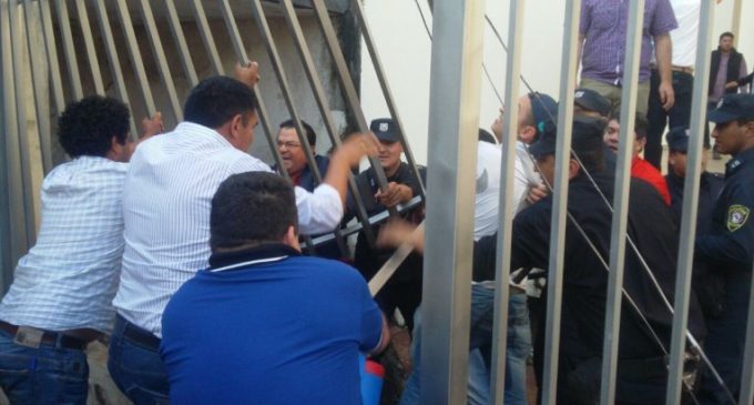 Atropellaron la Gobernación