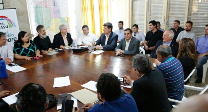 Leo Rubín fue oficializado como candidato a Vicepresidente de la República por el Frente Guasu
