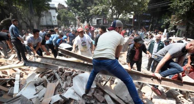 México: Suman 337 muertos por terremoto