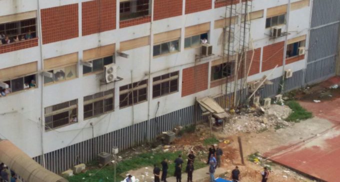Se suicida en IPS
