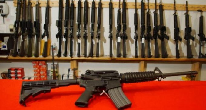 “Bump stock”, ¿cómo actúa el dispositivo que usó el atacante de Las Vegas para disparar tantas balas en pocos minutos?