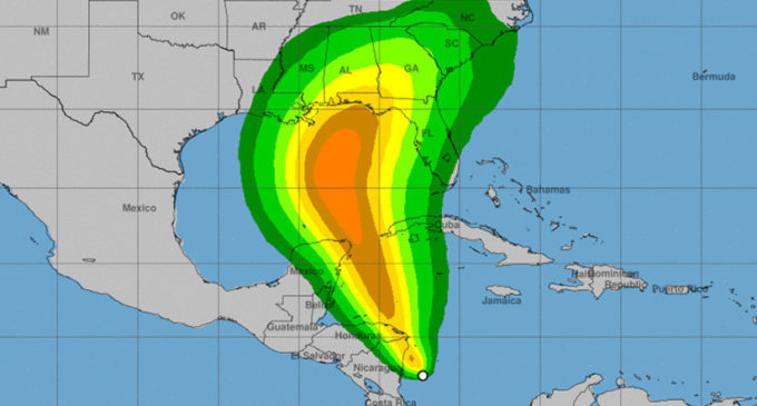 Una nueva tormenta tropical se está formando frente a la costa de Centroamérica