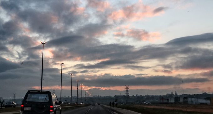 Anuncian jueves caluroso y lluvias para el fin de semana