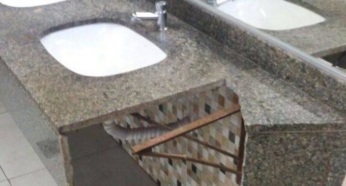 Destrozaron baños de la Terminal de Ómnibus de Asunción