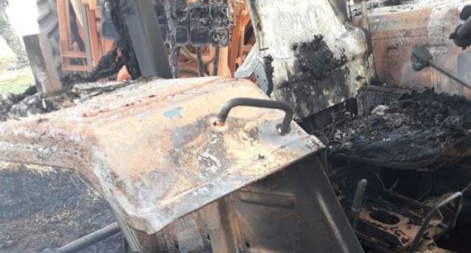 Quemaron tractores en Tacuatî y se sospecha del EPP
