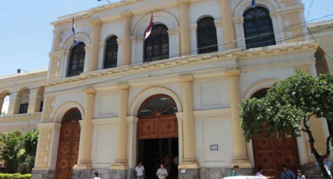 Tributación comenzó bloqueos de RUC por abuso en deducciones