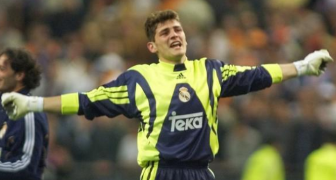 Destronó a Casillas como el portero más joven en jugar la Champions