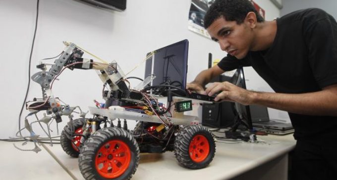 Lanzan cursos gratis de robótica