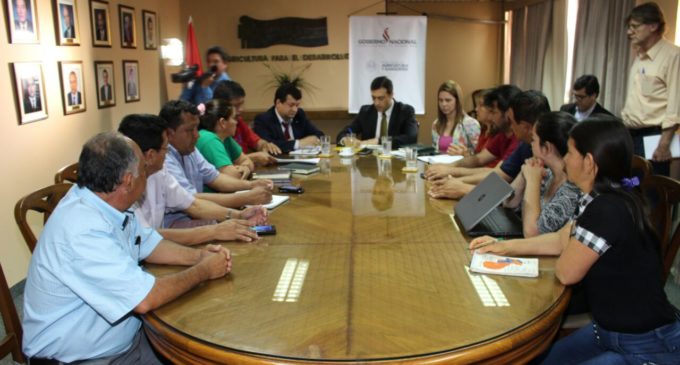 Agrupaciones campesinas vinculadas a la CNI no se ponen de acuerdo ni entre ellas mismas, según Ministro