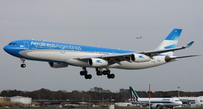 Pilotos de Aerolíneas Argentinas levantaron huelga