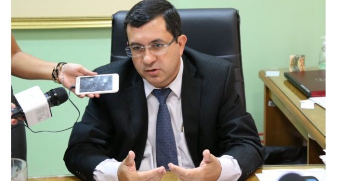 Critican pretensión de Ejecutivo de endeudar en más de US$ 900 millones con Presupuesto 2018