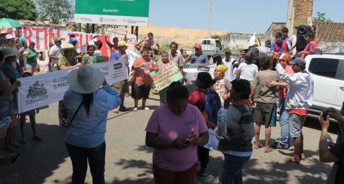 Bañadenses organizan manifestación frente a Municipalidad de Asunción