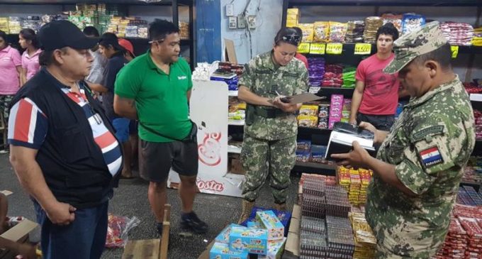 Controlan venta de juegos pirotécnicos en el Mercado 4