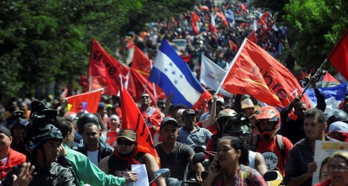 Honduras: Masivas manifestaciones y protestas por supuesto fraude electoral