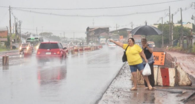 Anuncian lluvias y tormentas para ocho departamentos