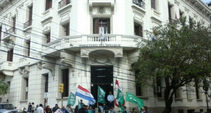 A pesar de pedido de suspensión de Contraloría, Ministerio del Interior sigue proceso licitatorio “por orden superior”