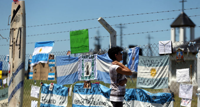 Familias piden a gritos que siga la búsqueda del ARA San Juan