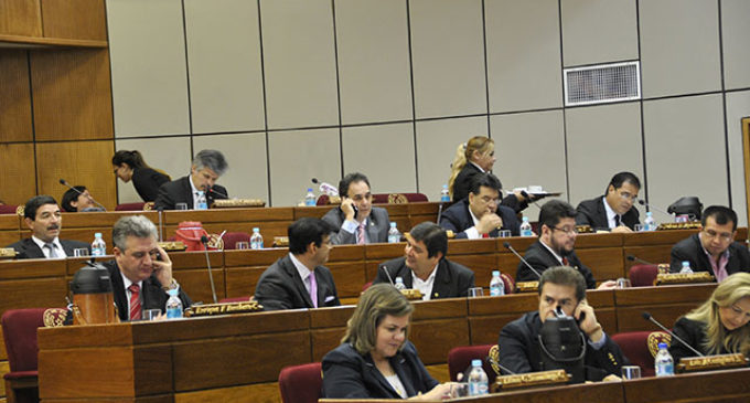 Congreso convoca a sesión extraordinaria para estudiar veto parcial del Presupuesto 2018