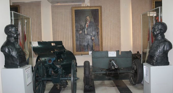Objetos y documentos históricos del Museo Militar serán restaurados y digitalizados