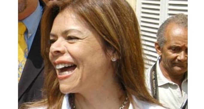 Repudian blanqueo de Tribunal de Cuentas a Sandra McLeod