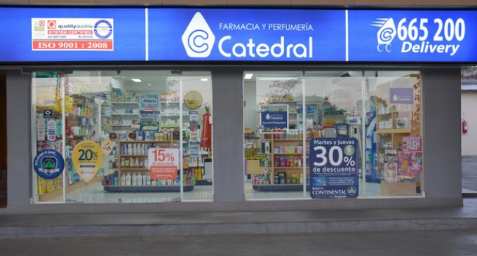 Fiestas, viaje y descuentos en Farmacia Catedral