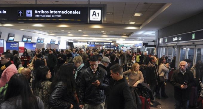 Cancelan vuelos a Buenos Aires y Córdoba por huelga general en Argentina