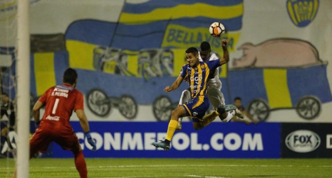 Luque triunfa en su debut sudamericano