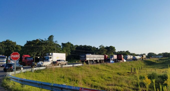Levantan paro de camioneros