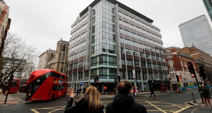 ‘FacebookGate’: Allanaron por más de siete horas oficinas de Cambridge Analytica