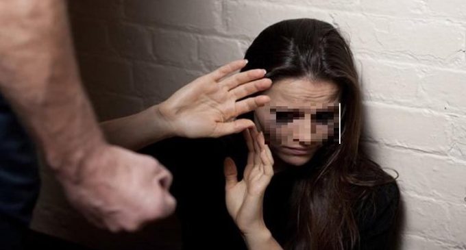 Mujer denuncia que fue golpeada por su expareja