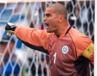 Chilavert: Hospitales y escuelas en vez de mundial