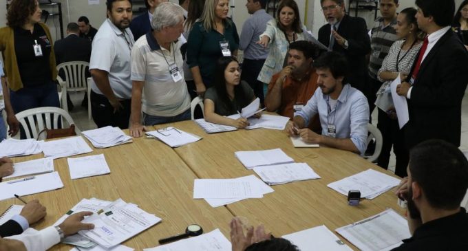 TSJE rechaza pedido de opositores y conteo sigue