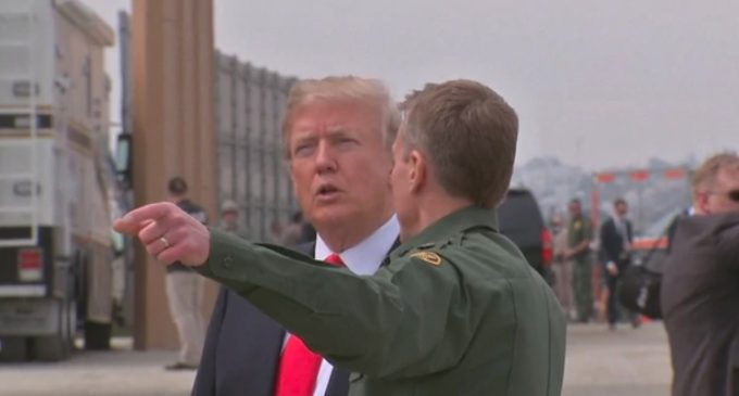 Trump enviará fuerzas militares para proteger la frontera con México