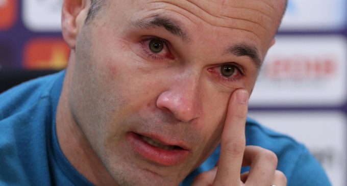 Iniesta se despide del Barcelona