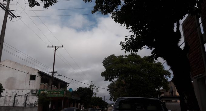 Pronostican viernes caluroso y se prevén chaparrones
