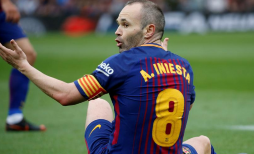 Varios heridos en medio de una entrevista a Iniesta